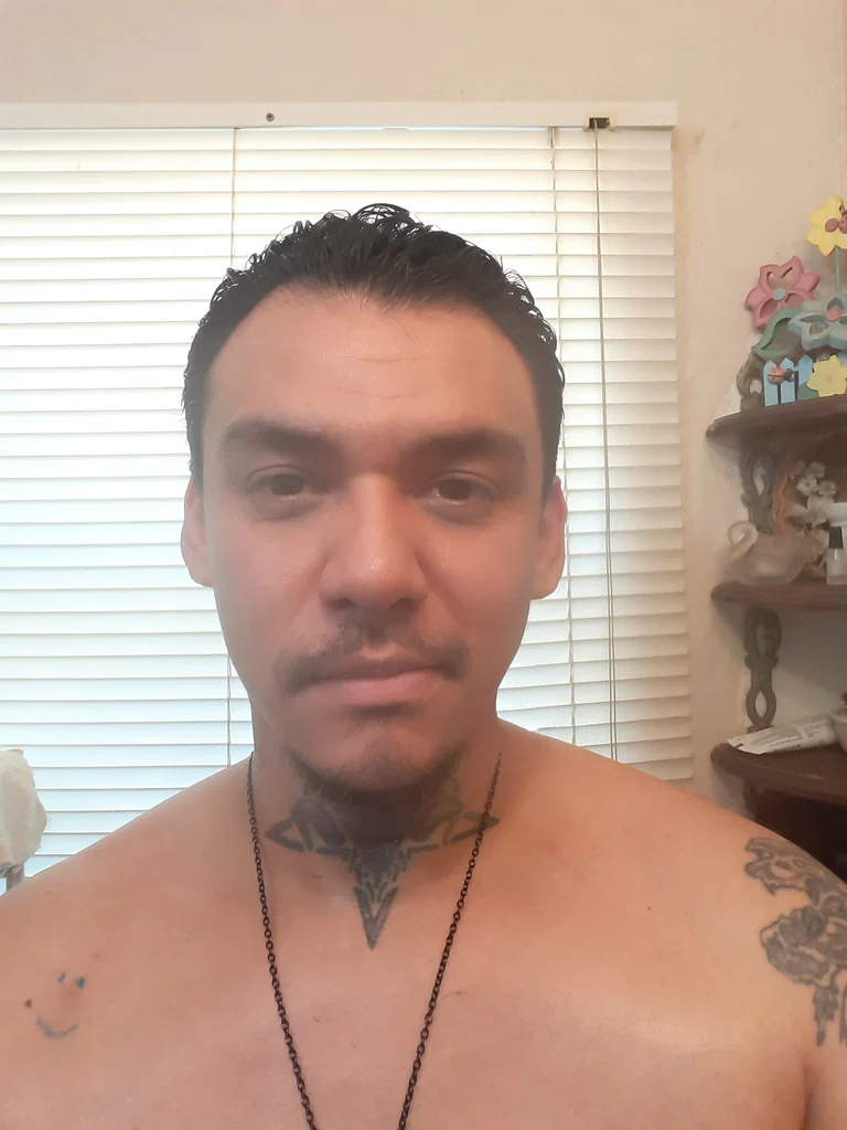 Michael Flores's avatar