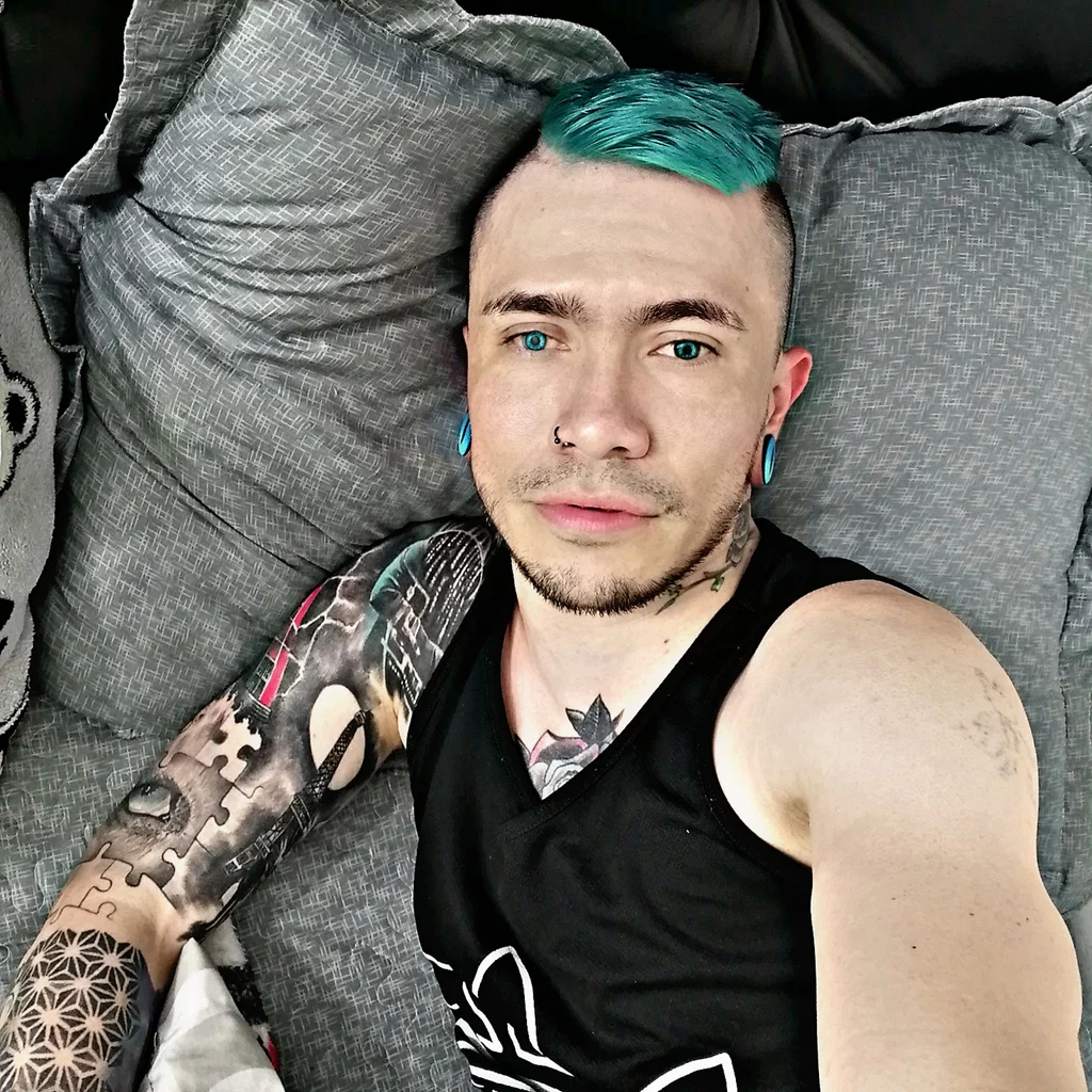 u100393829's avatar