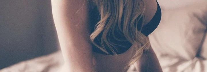 Hey, I'm Violet profile banner