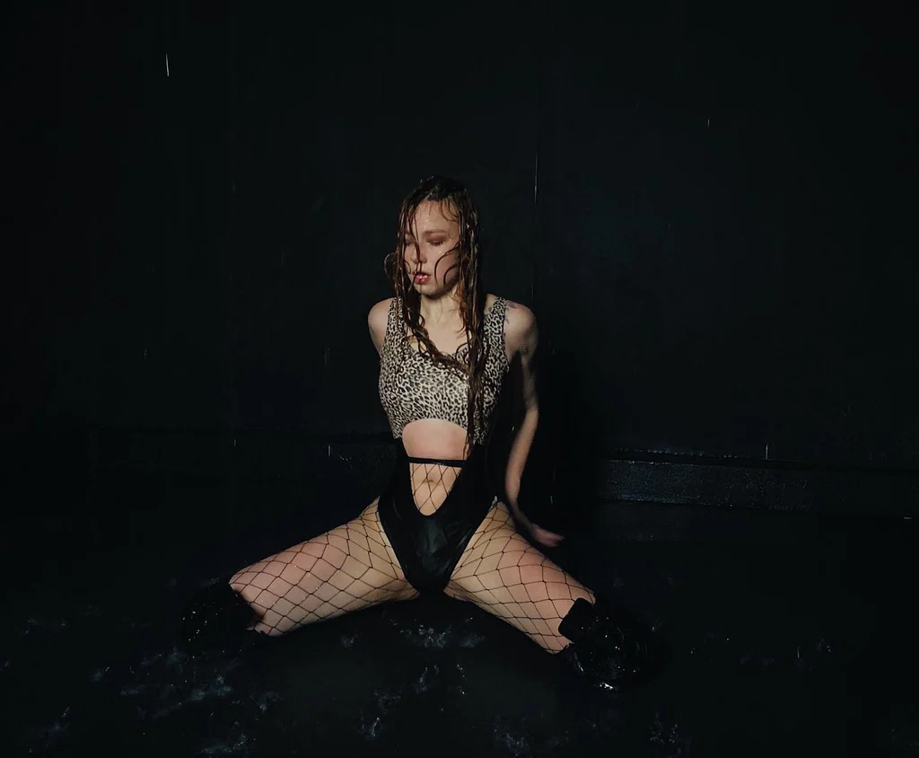 vikki_pole's avatar