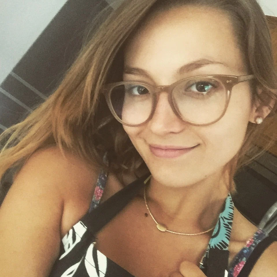CarleyBee~FREE profile banner