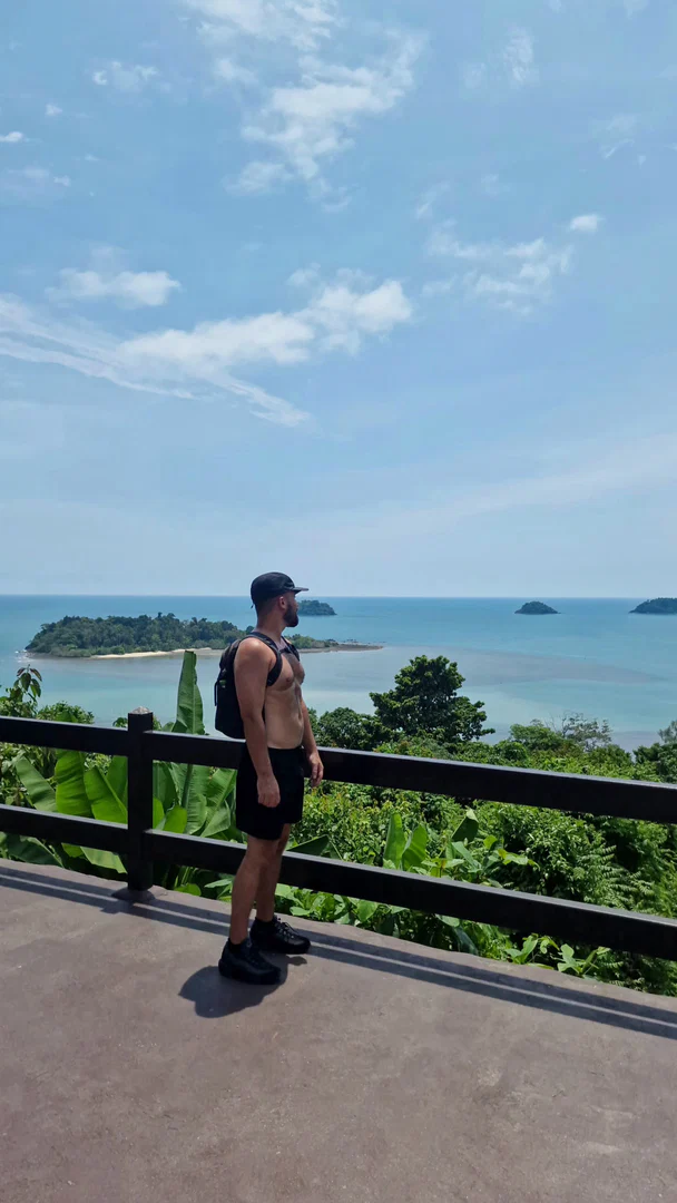 Baz profile banner