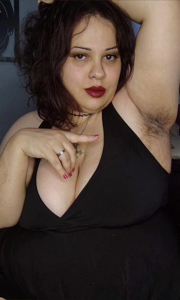 Phanie 𝑭𝑬𝑻𝑰𝑺𝑯 𝑴𝑶𝑴's avatar