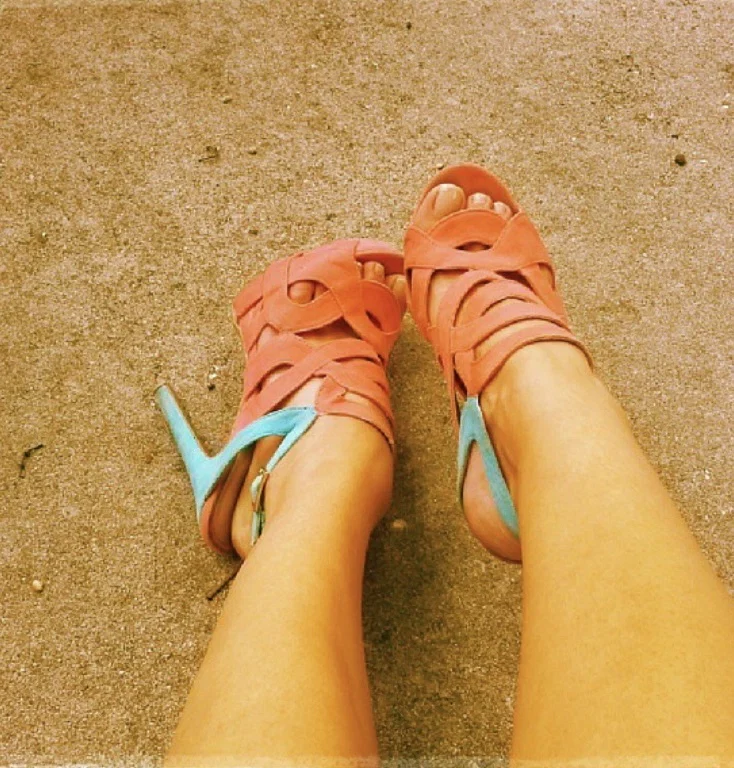 Barefoot Bunny's avatar
