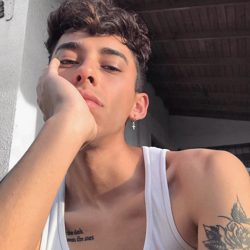 DG Boy's avatar