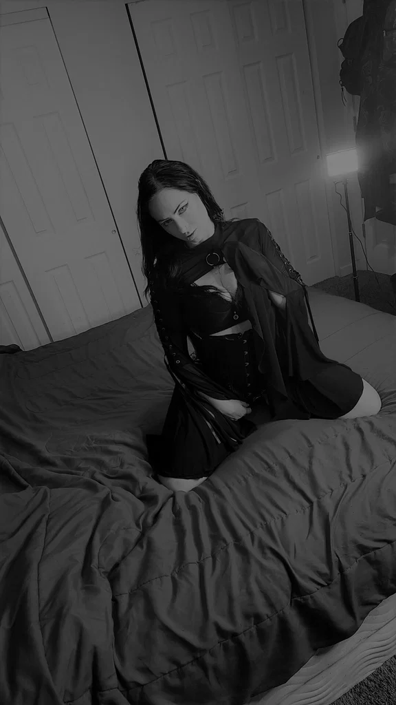 Raina DejaVu's avatar