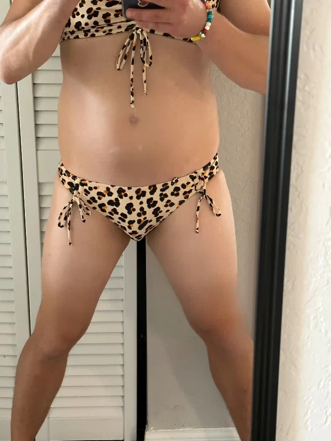 Trans_Cross_Dresser