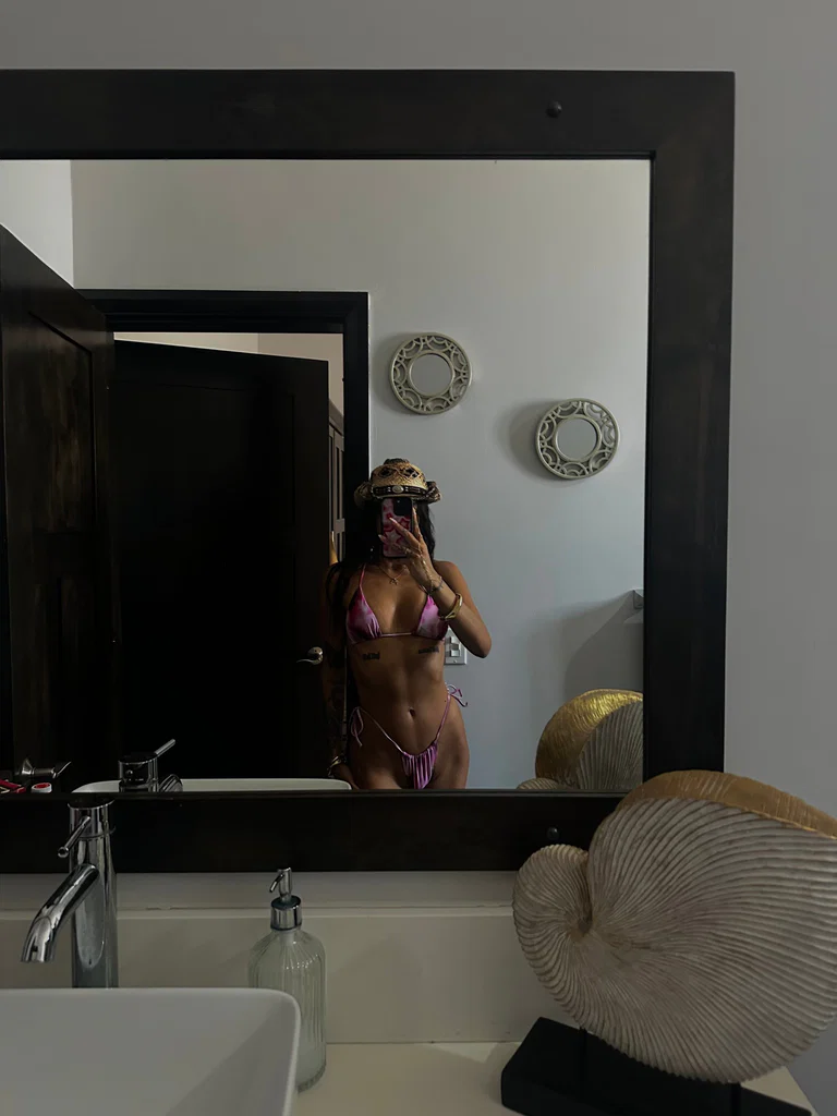 V