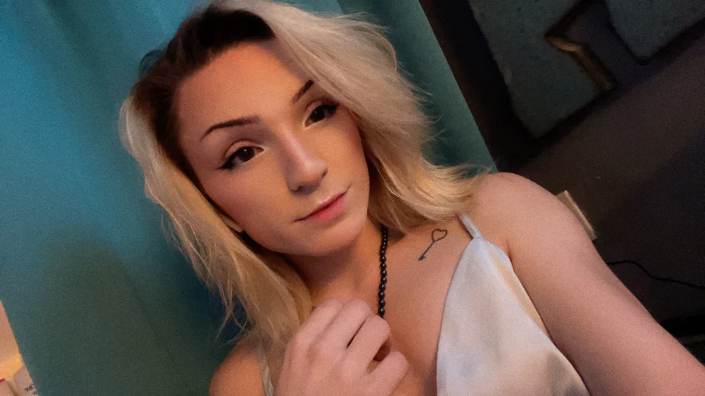 TayTay-lyn's avatar