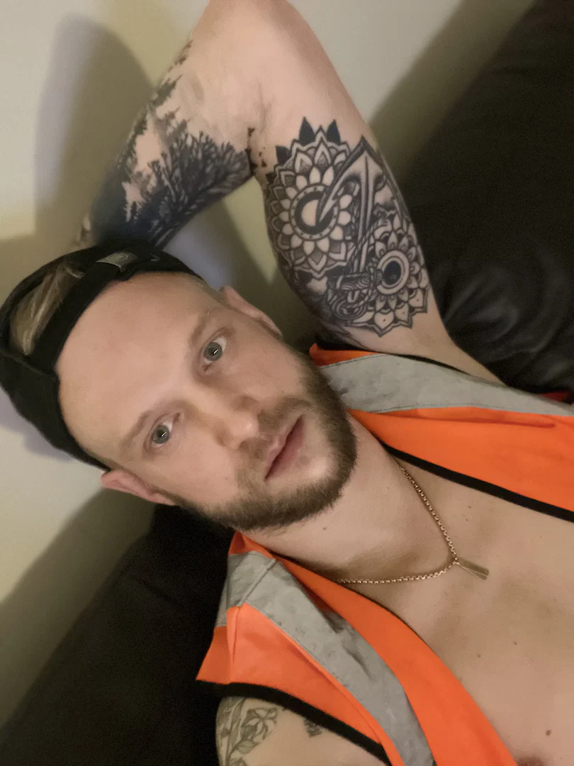 Uk420Bi profile banner