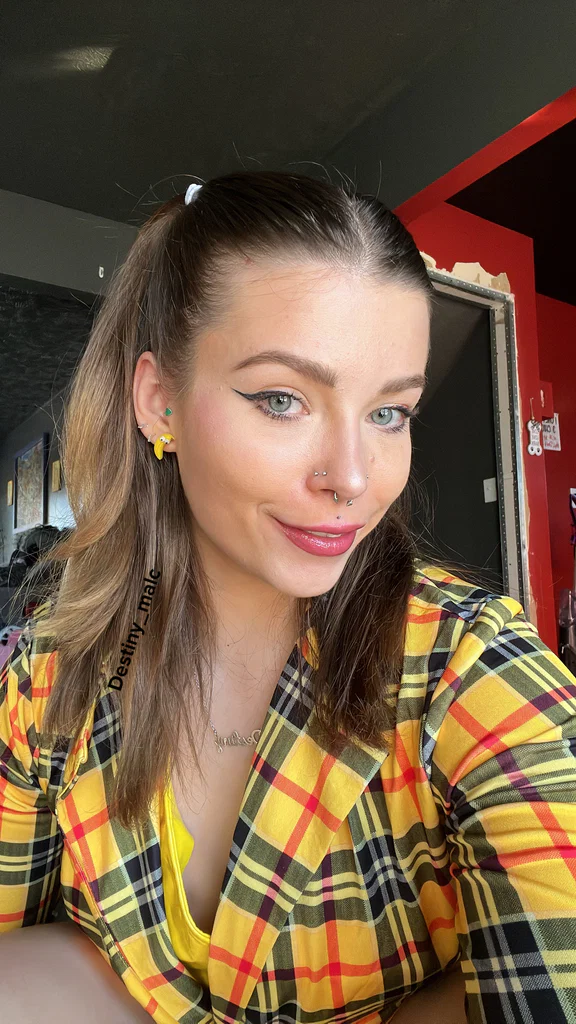 QueenEgirl's avatar