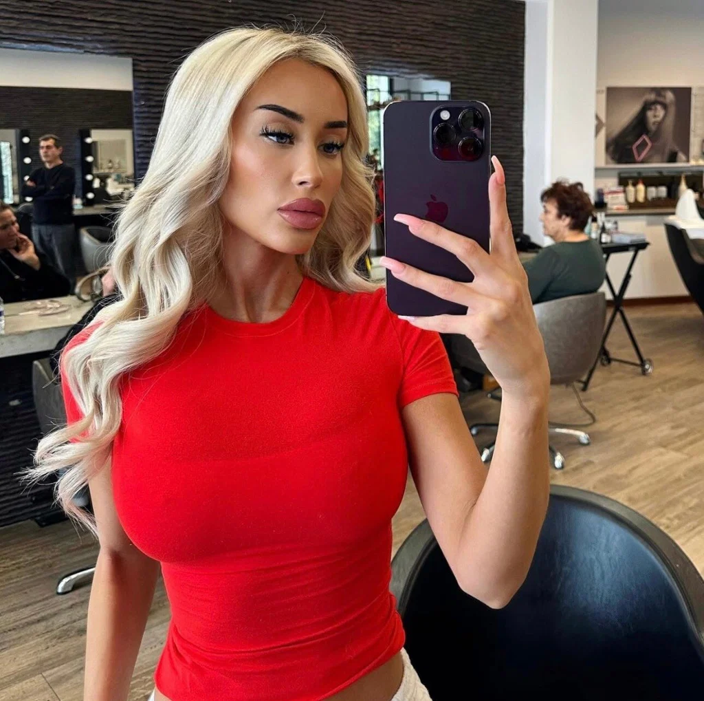 BECCA EDWARDS 🔐🐰💦
