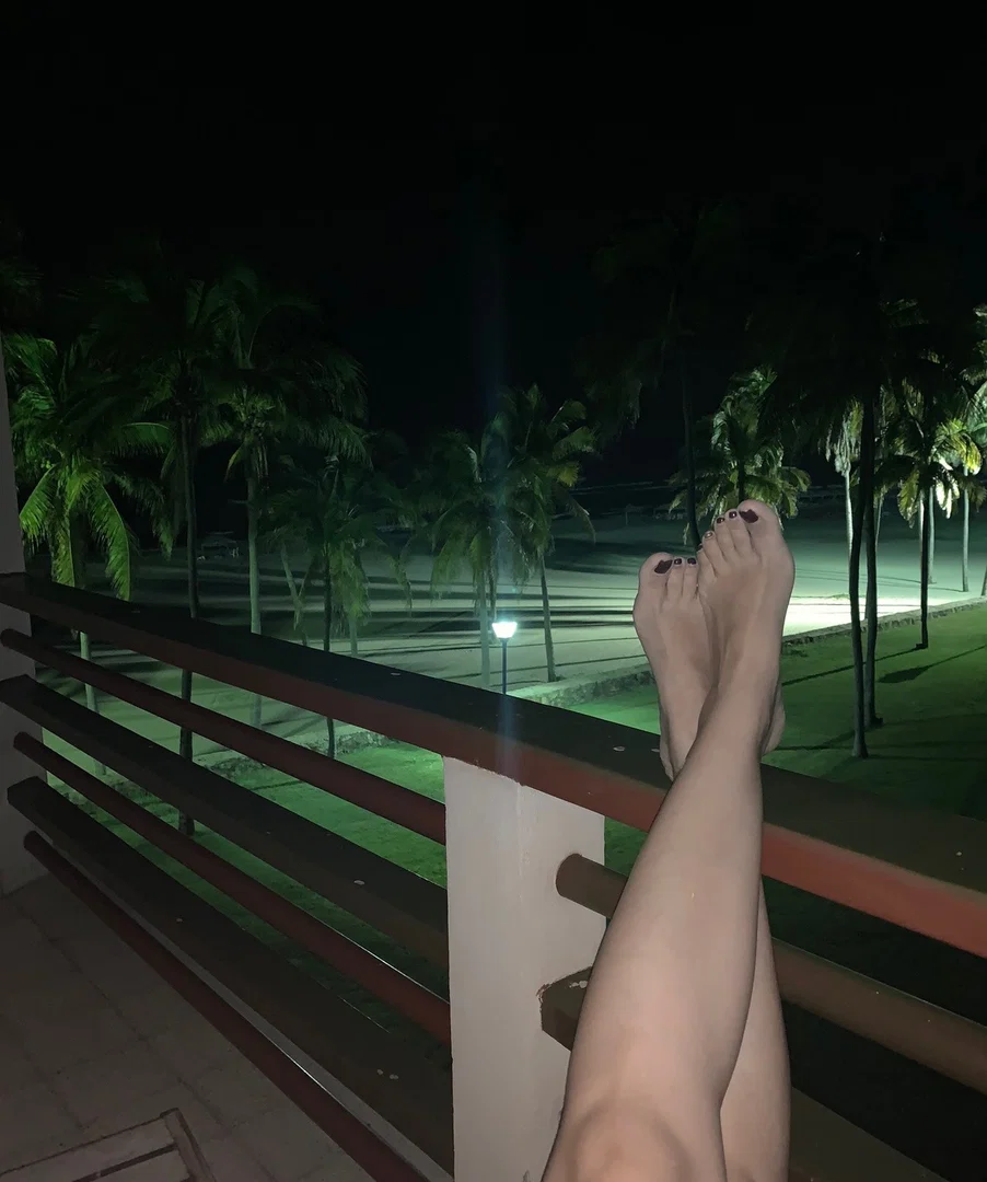 FEET NIFE LINDOS profile banner