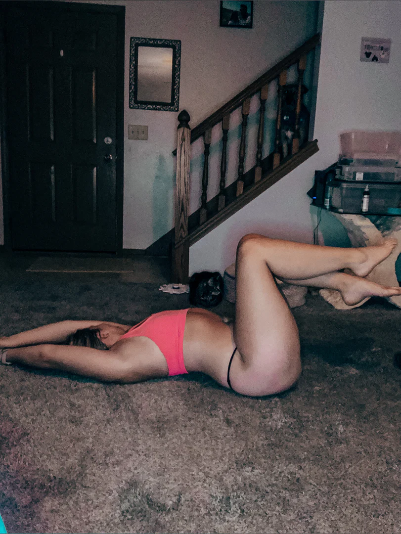 Mandy Leigh profile banner