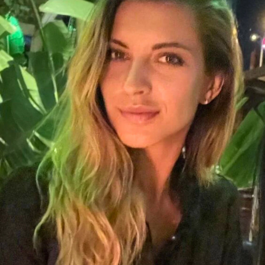 Anita Flowers's avatar