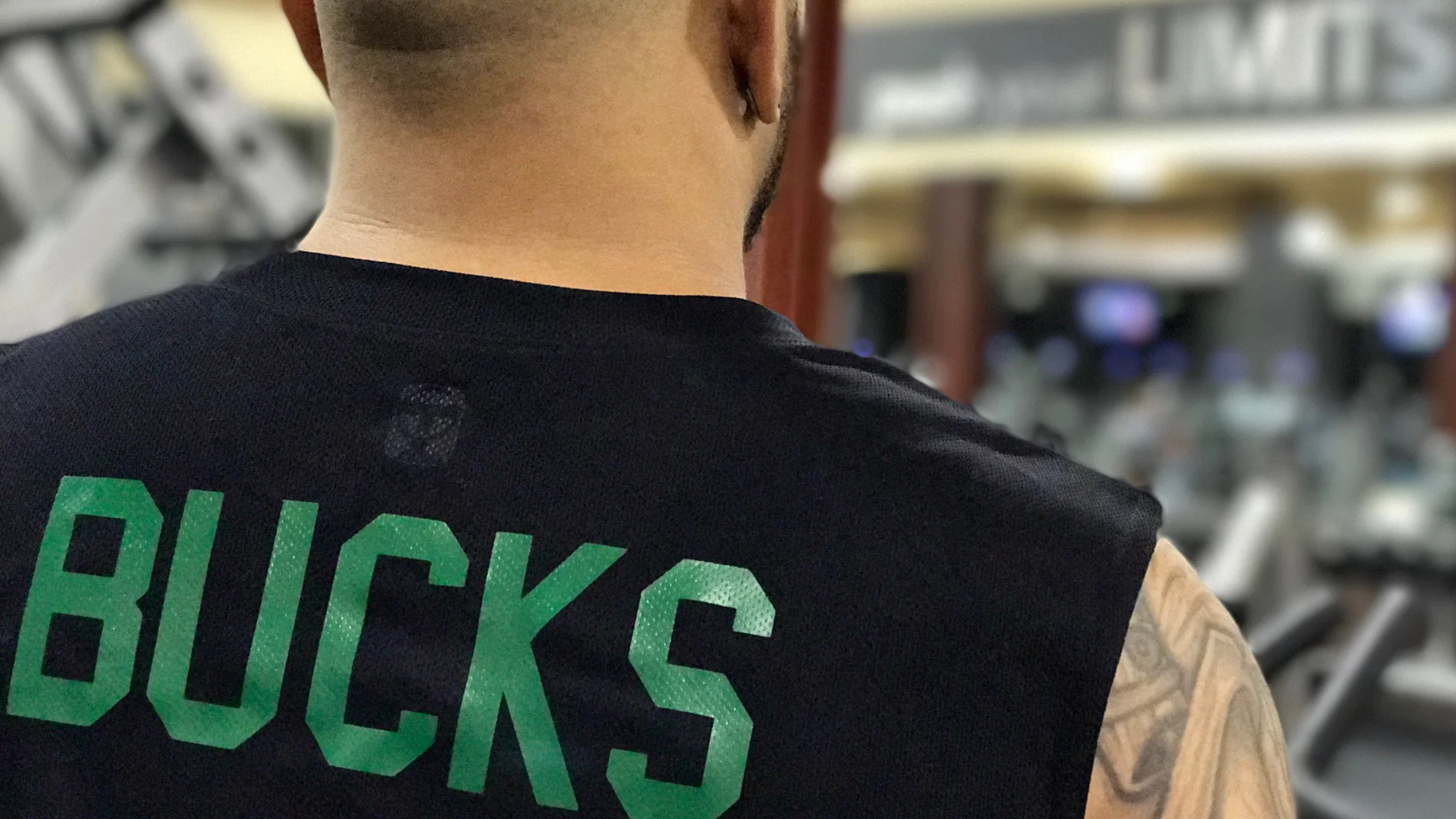 Manny Bucks profile banner