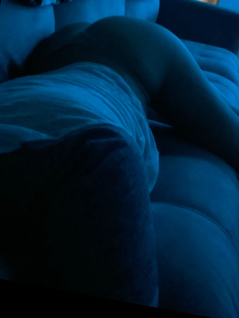 Ashley Ray profile banner