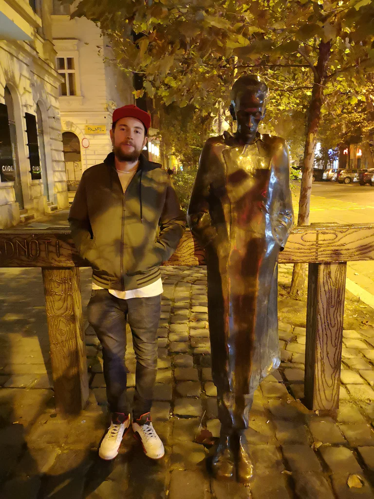 Average Male's avatar