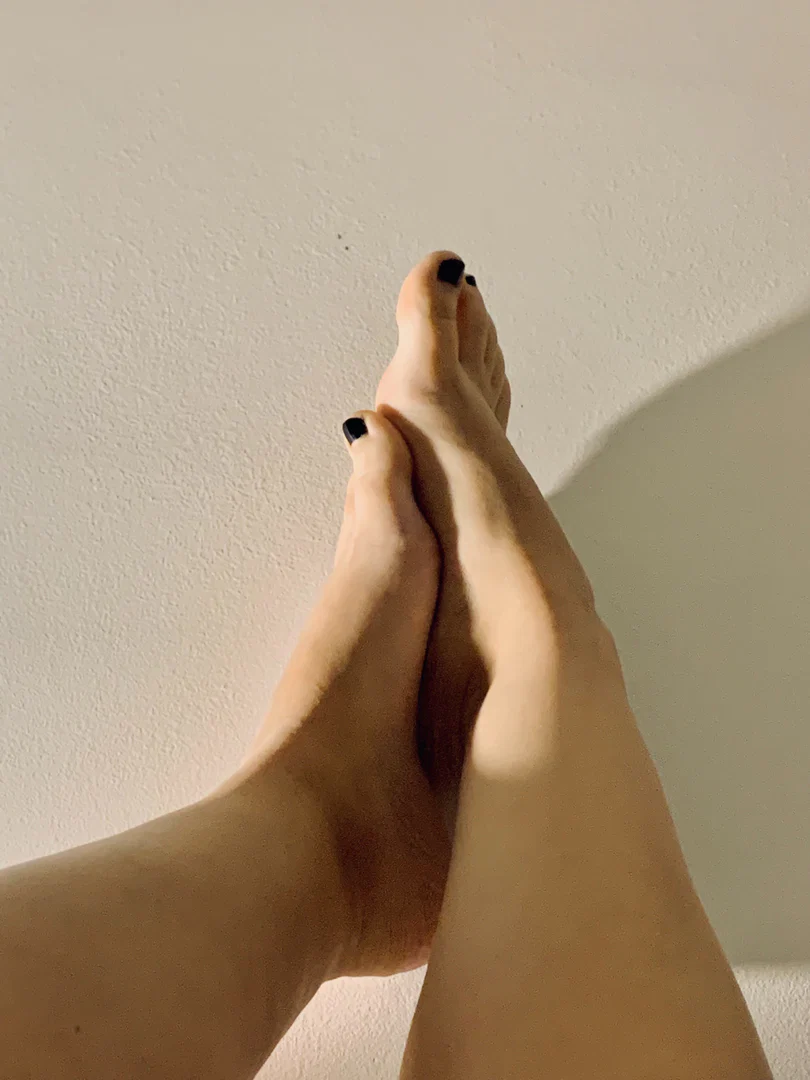 Angiee’s Feet profile banner