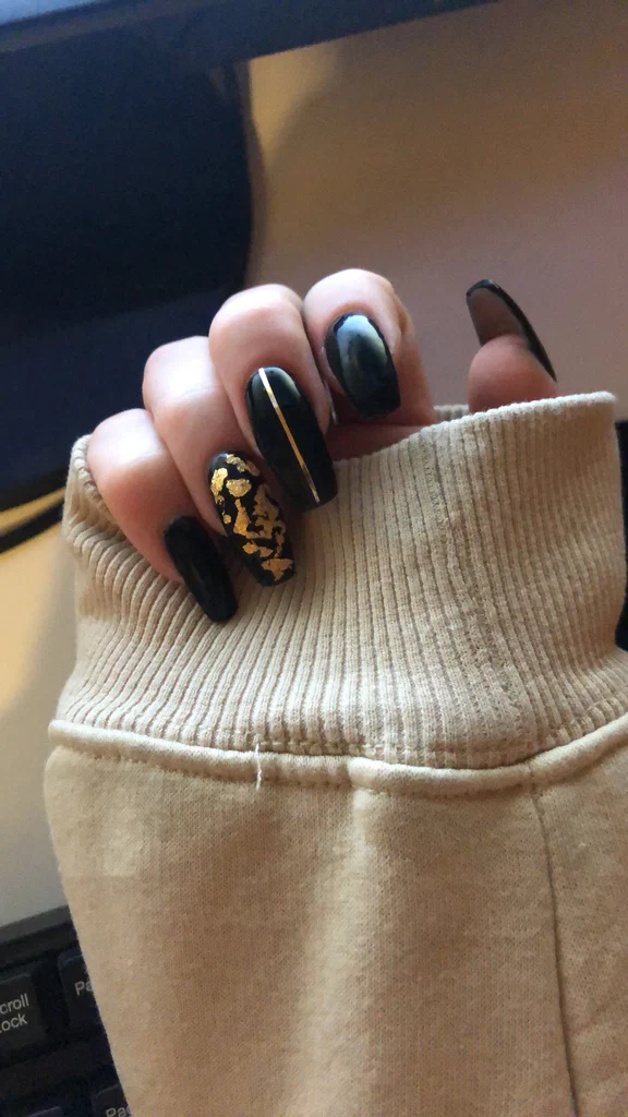 2girlsfeet's avatar