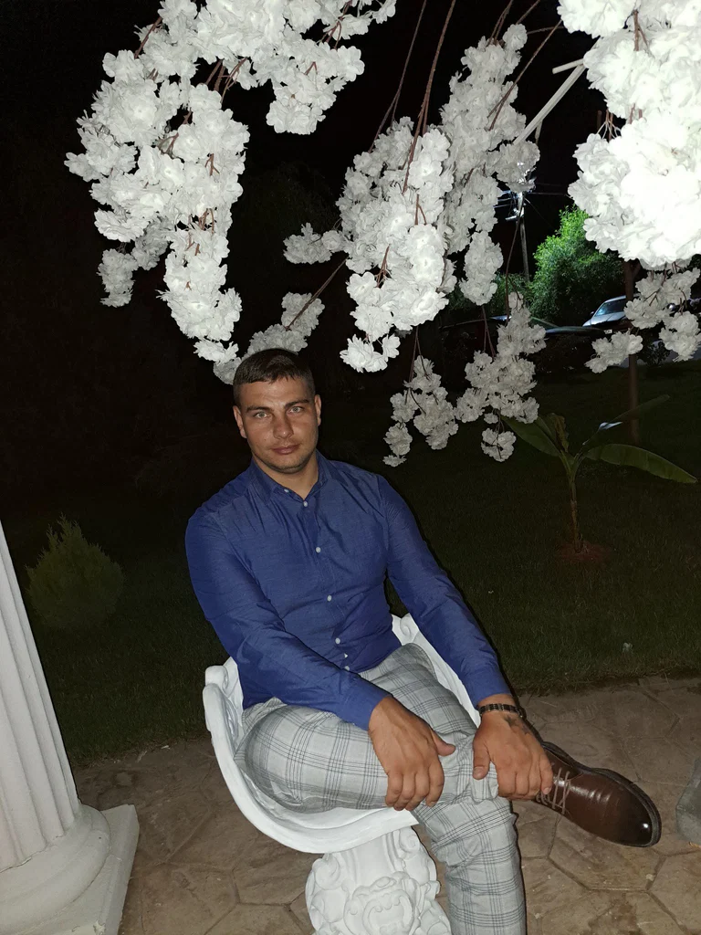 Florin's avatar