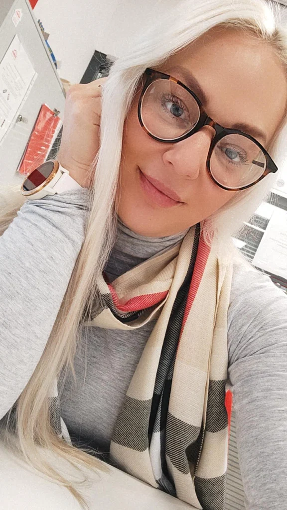 BlueEyesBabe's avatar