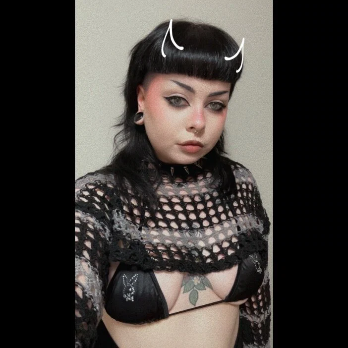 Ivy Virus 🦠's avatar