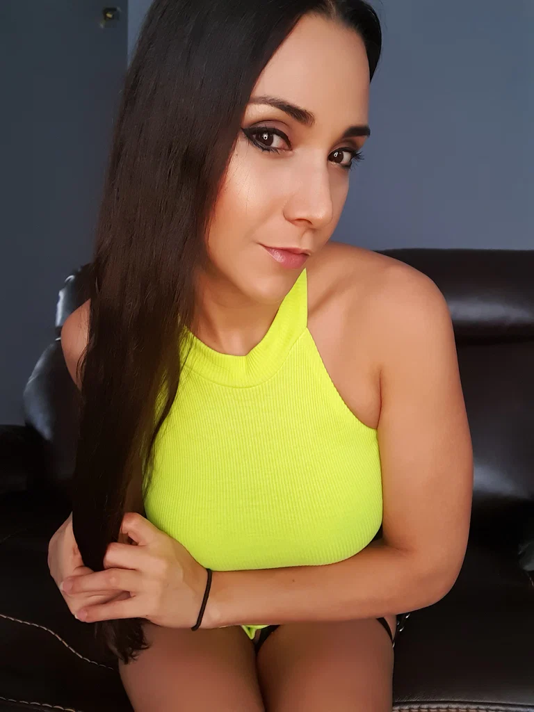 Lissie Belle FREE's avatar
