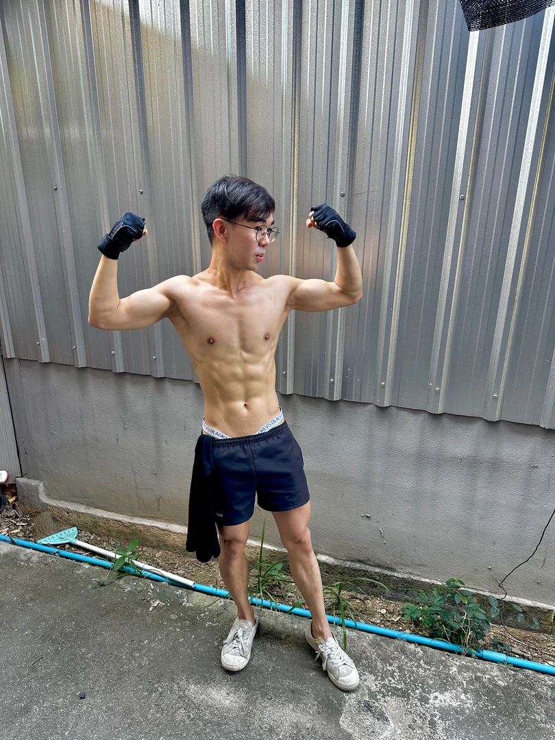 Bernard Wangg profile banner