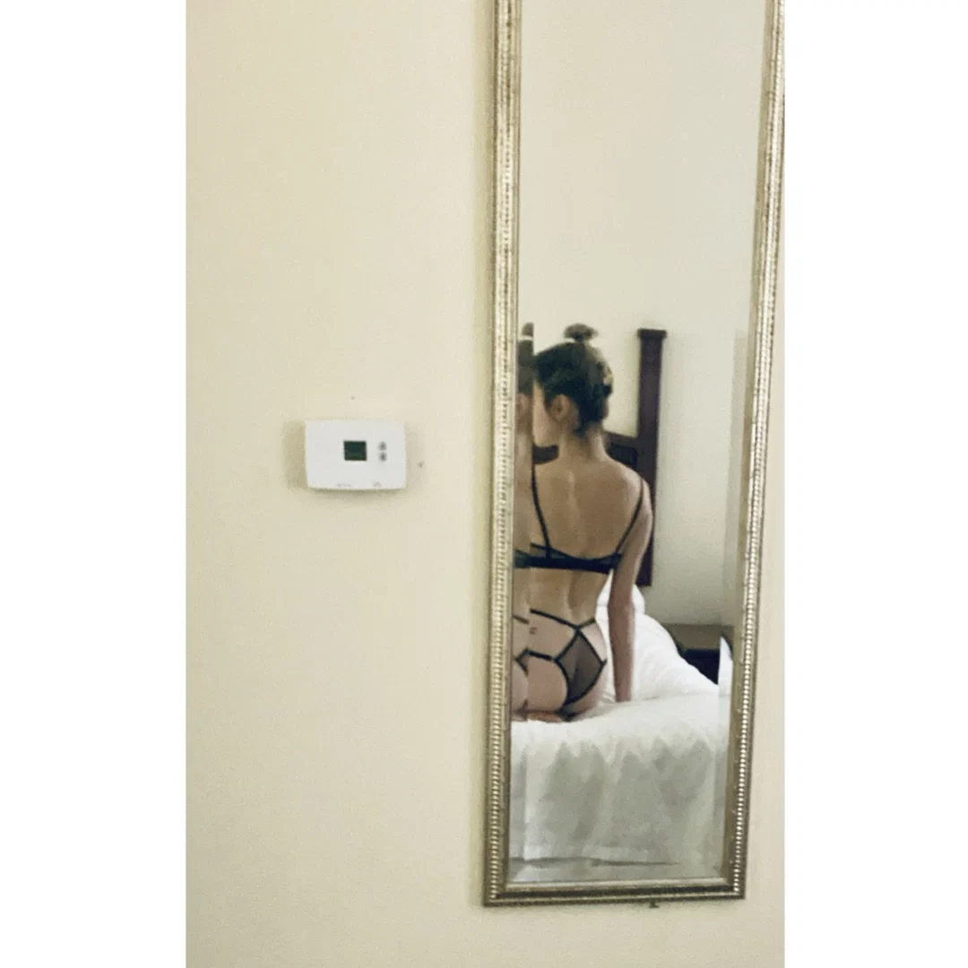 Rae profile banner