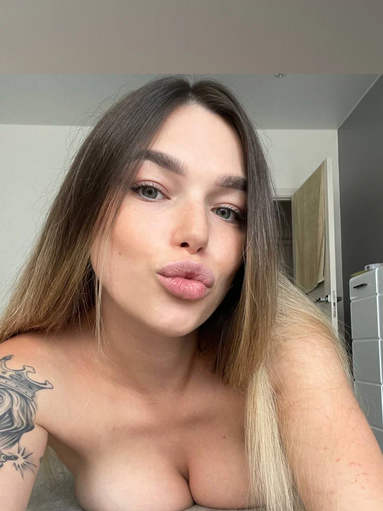Alina_Xoner's avatar