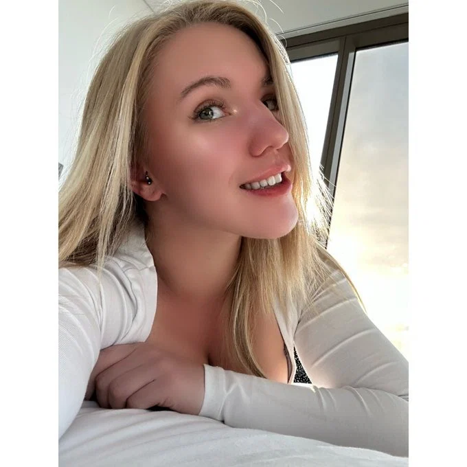 Cece Reign's avatar
