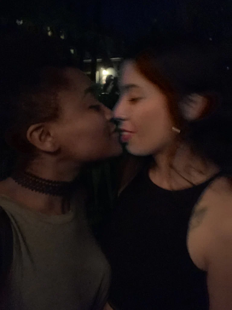 Vanessa &amp; Jade's avatar