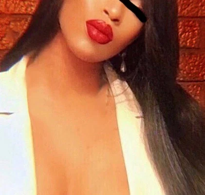 Renay Blue's avatar