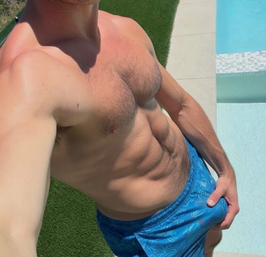 Uncut Greek Stud