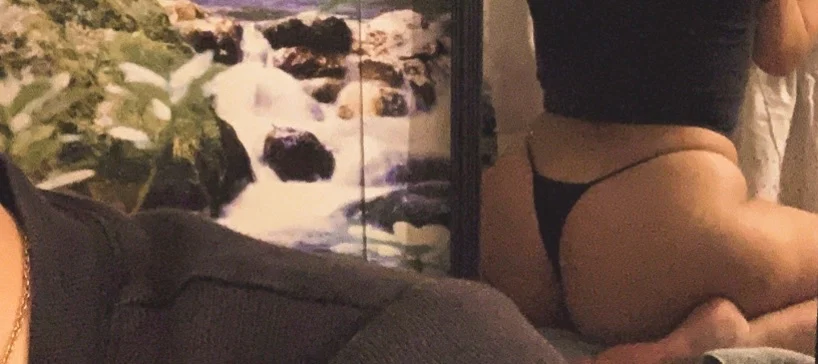 Vee profile banner