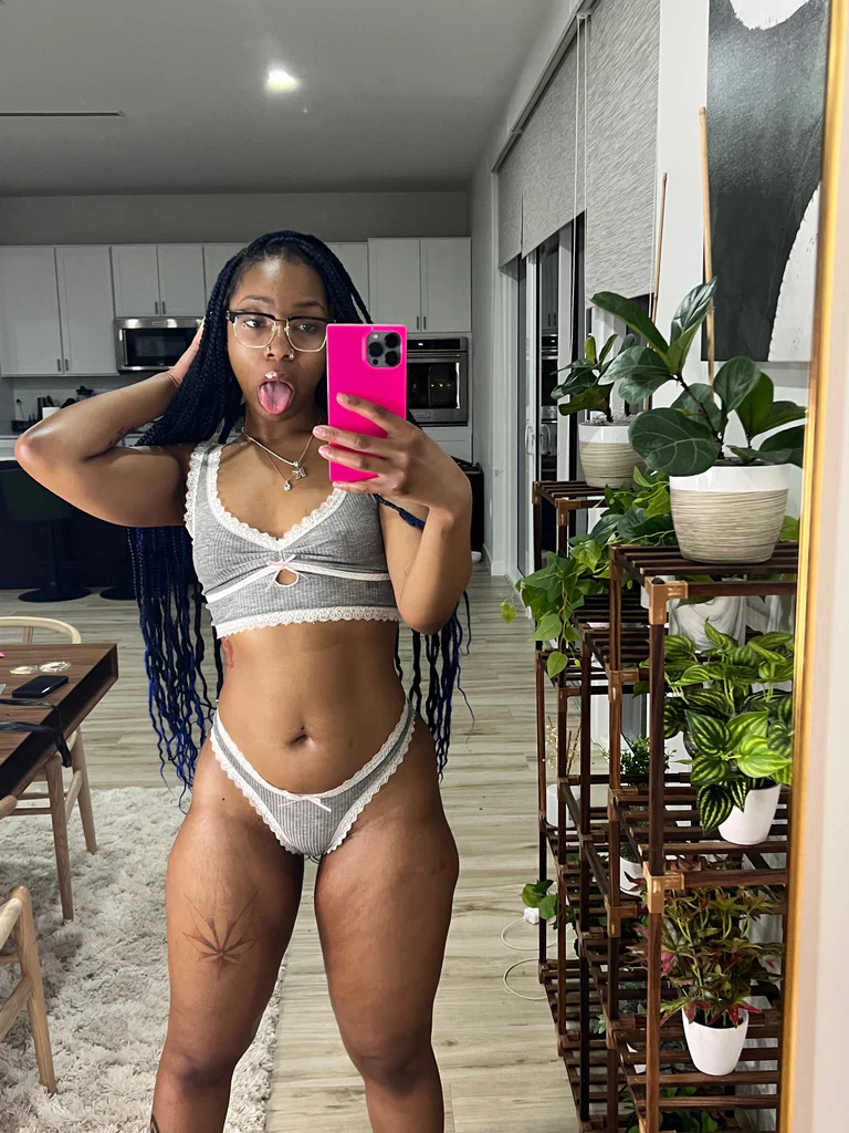 𝗦𝗨𝗚𝗚𝗔𝗔 𝗕𝗜𝗚 𝗕𝗢𝗢𝗧𝗬 𝗔𝗦𝗦 🍑's avatar