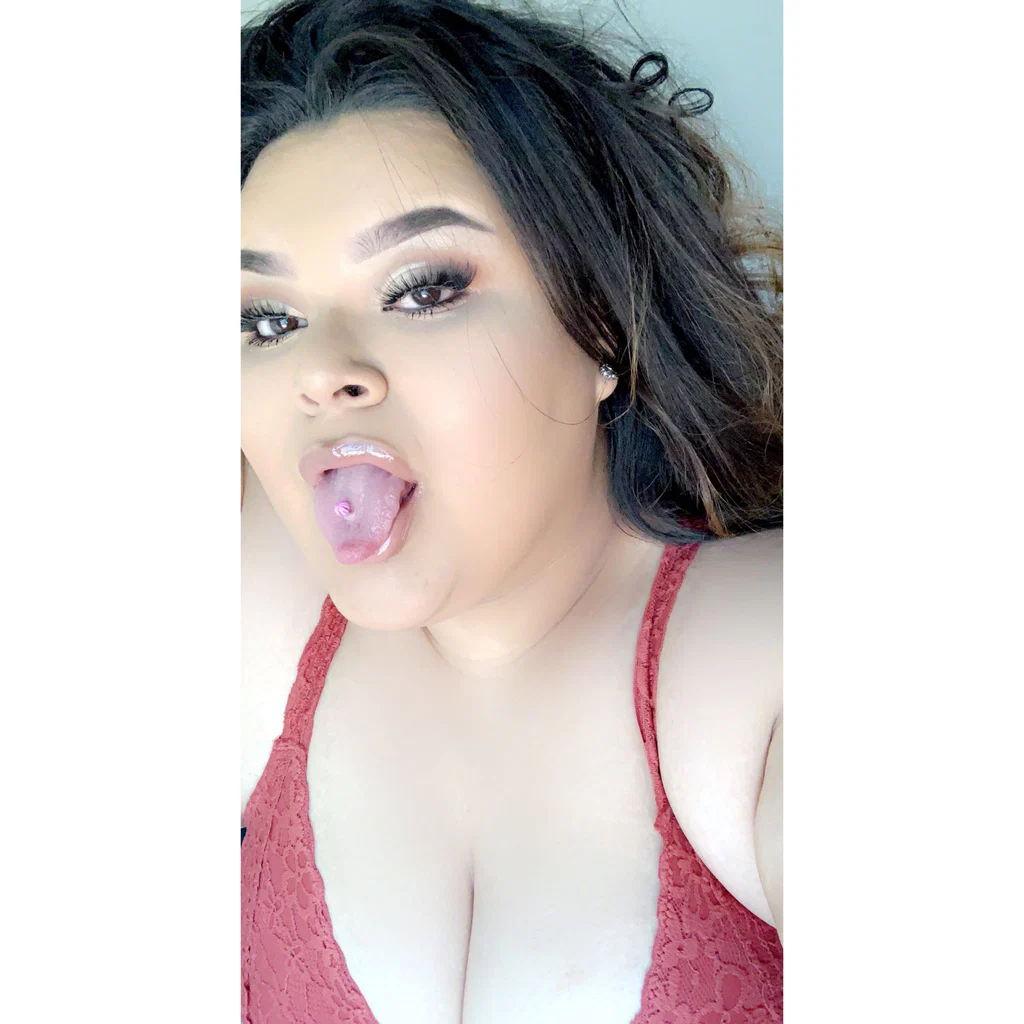 Roxanne ✨'s avatar