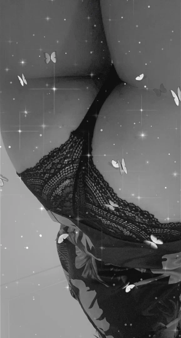 Princess Chloe profile banner