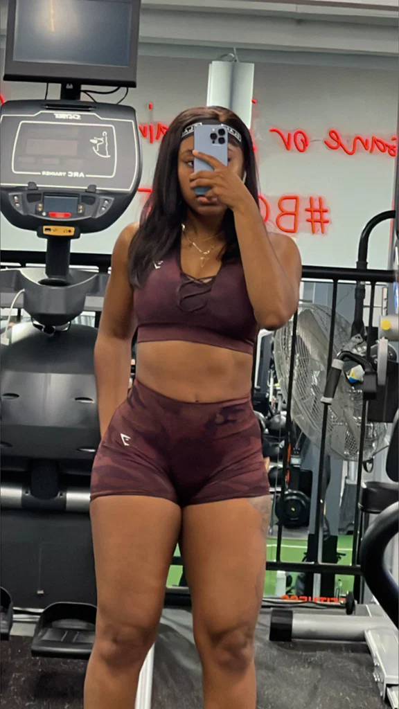 JanineMechelle Fit's avatar