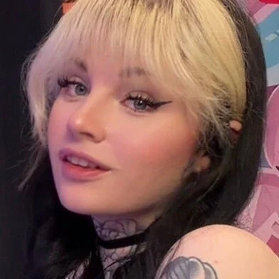 Emily Pie's avatar