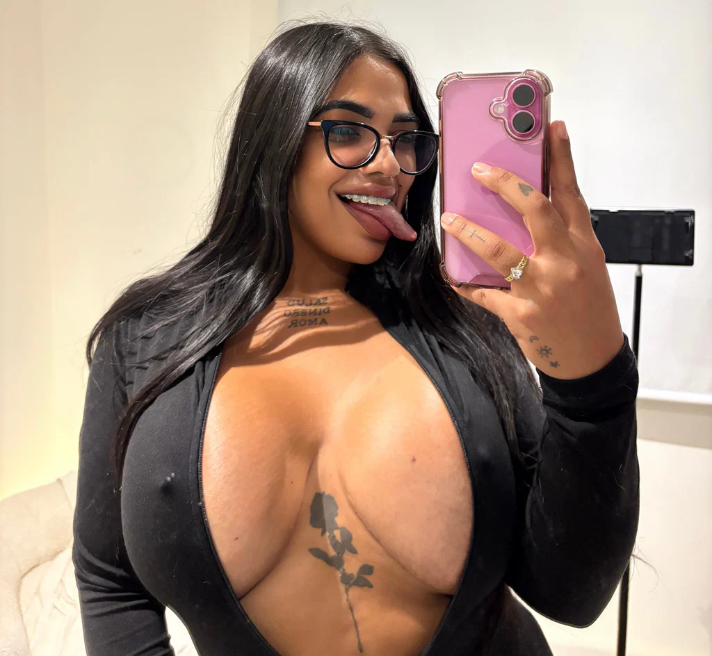 GODDESS LUCIANA FETISH LOVER