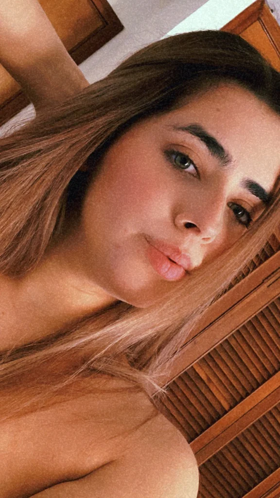 Liz's avatar