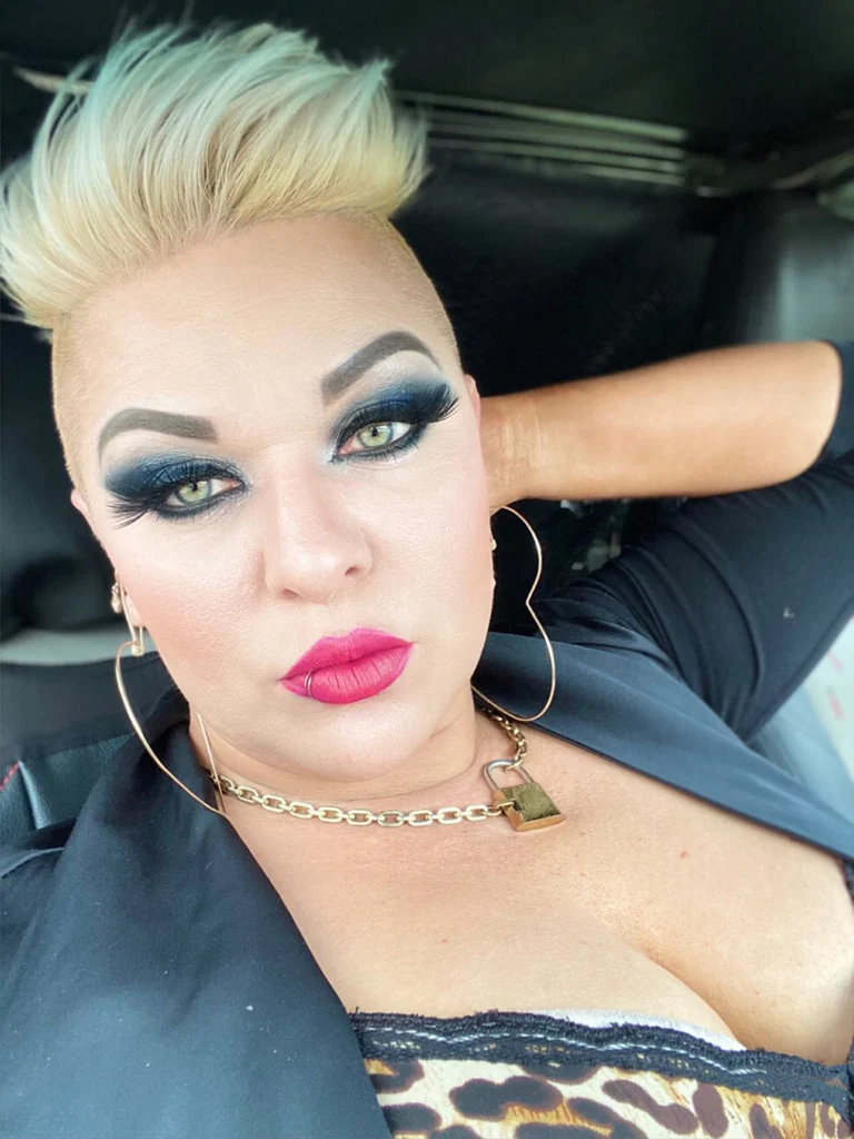 Trinity Black's avatar