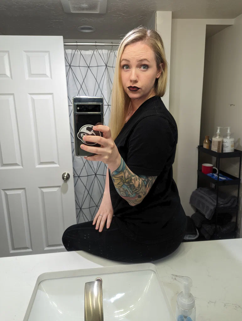 Hannah🖤's avatar