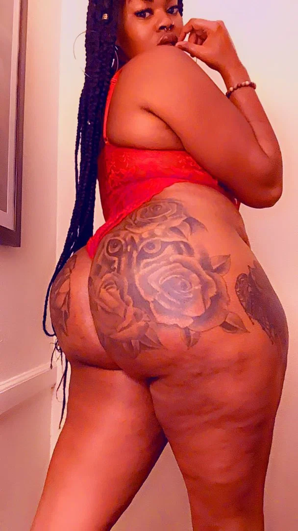 Ebonywayuout profile banner