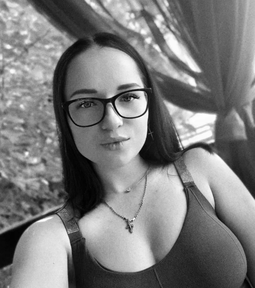 ✨ELENA✨'s avatar