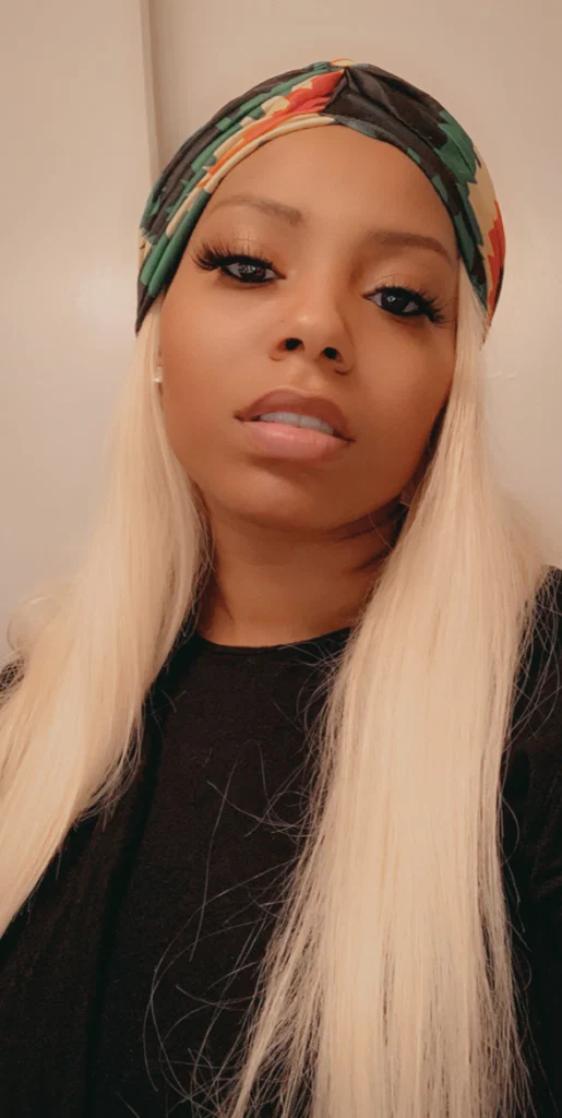 Phoneix Rose's avatar