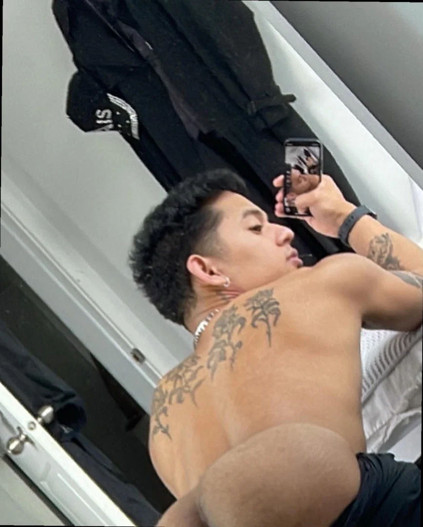 JR profile banner