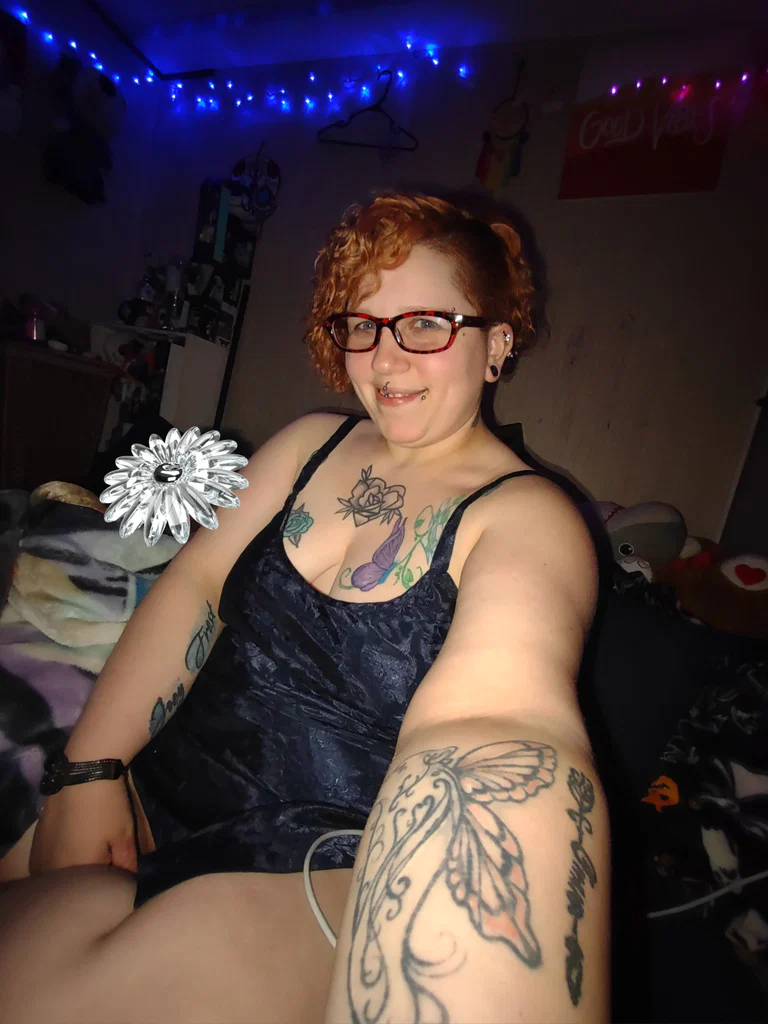 Mindy Rose 🌹's avatar